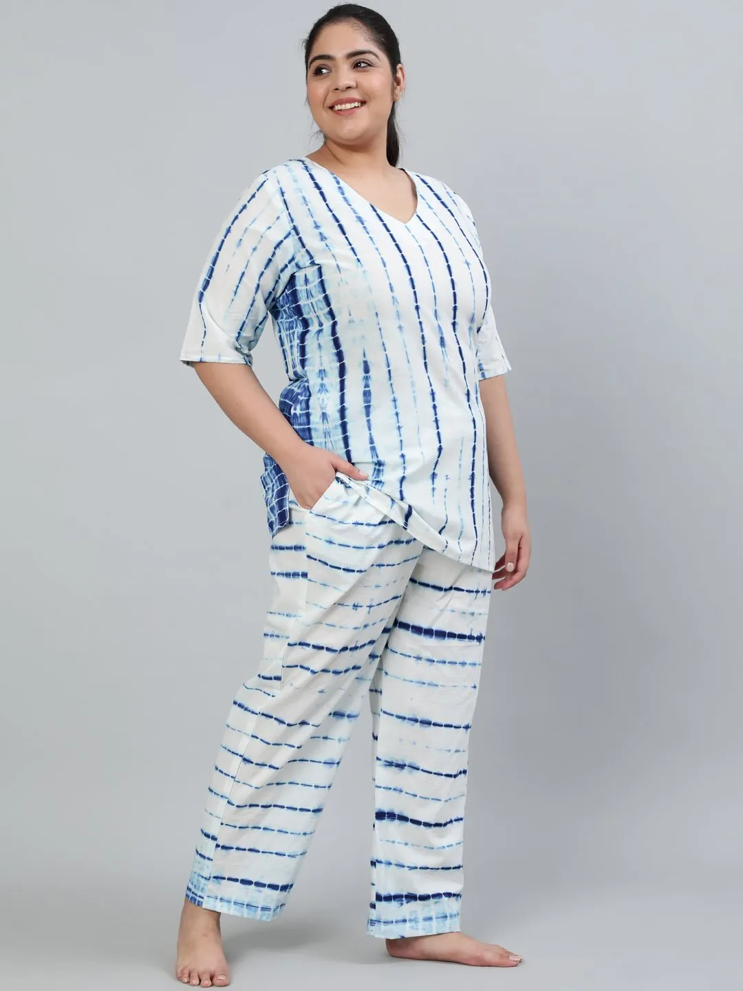 Plus Size Women Off- White Tie-Dye Printed Night Suit With Half Sleeves