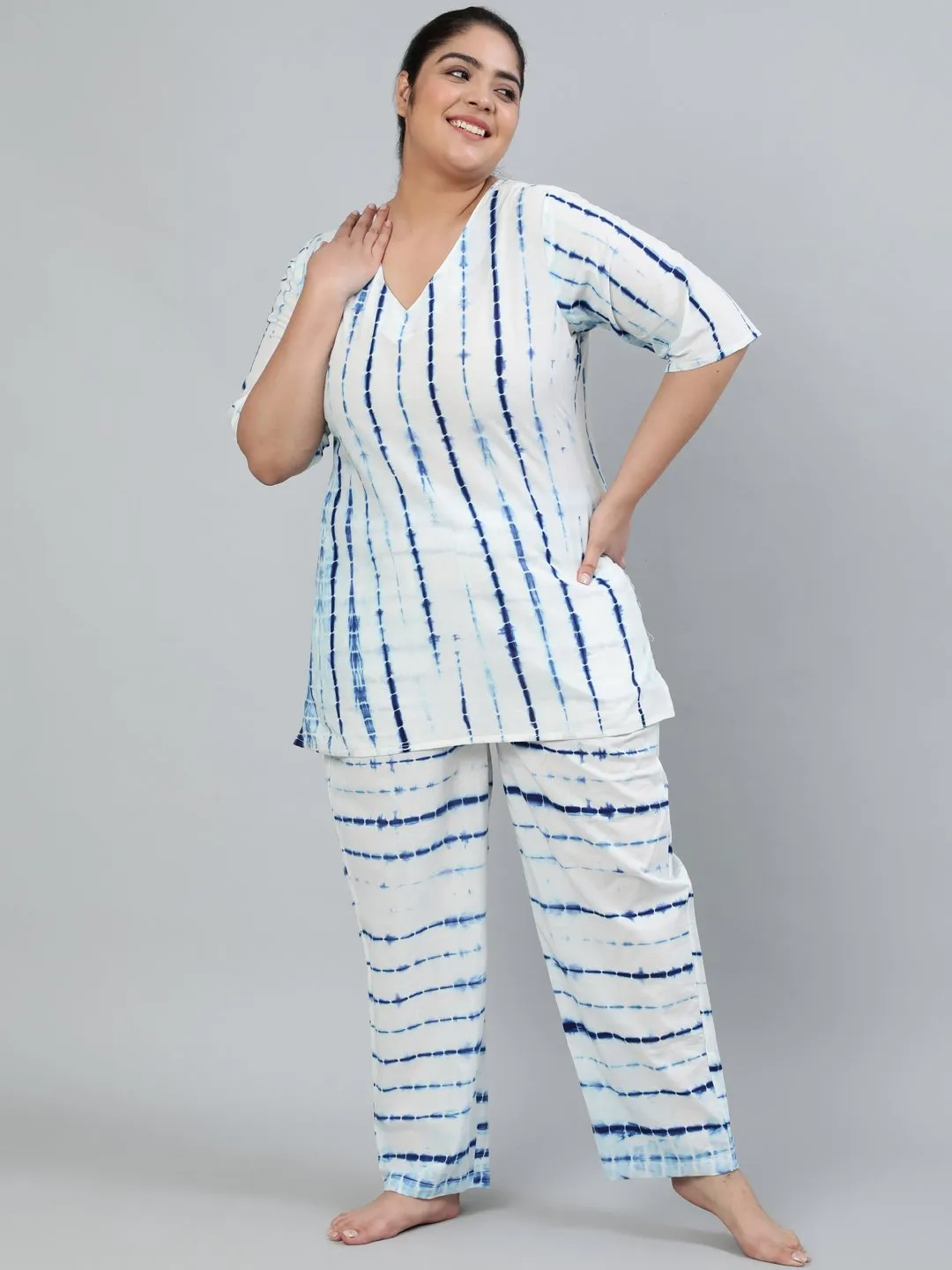 Plus Size Women Off- White Tie-Dye Printed Night Suit With Half Sleeves