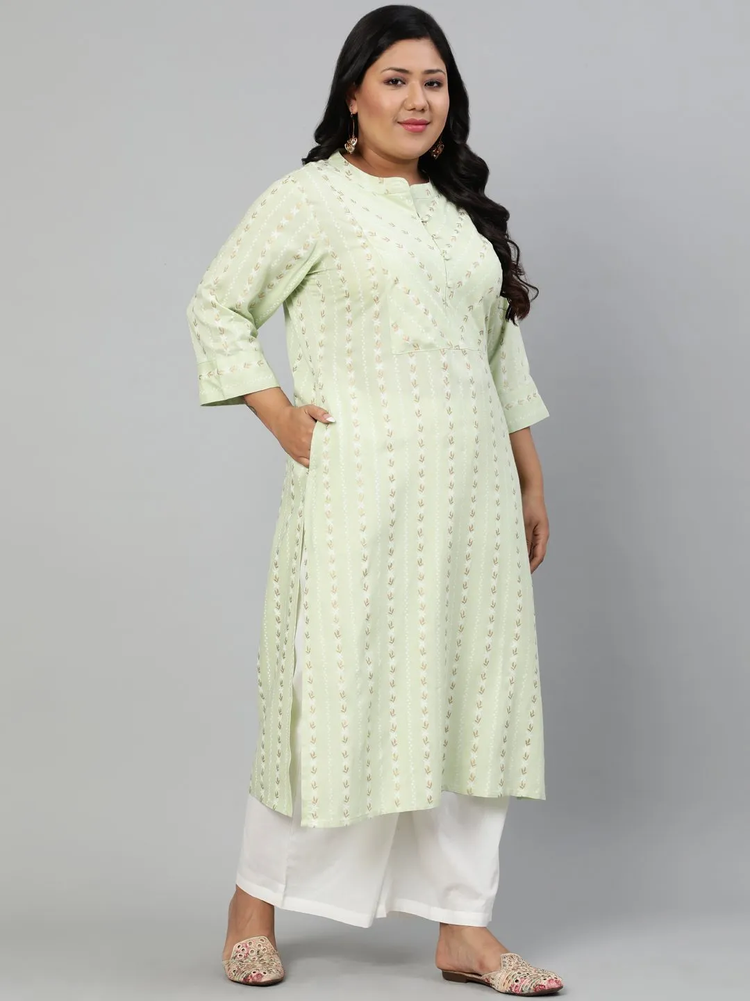 Women Pastel Green  Floral Printed Printed Kurta With Mandarin Collar & Three Quarters Sleeves